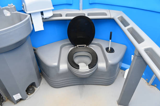Best Emergency porta potty rental  in Kirtland, OH