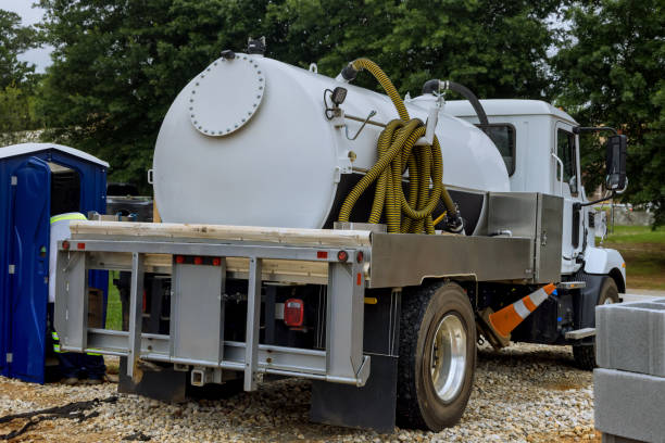 Best Portable restroom trailer rental  in Kirtland, OH